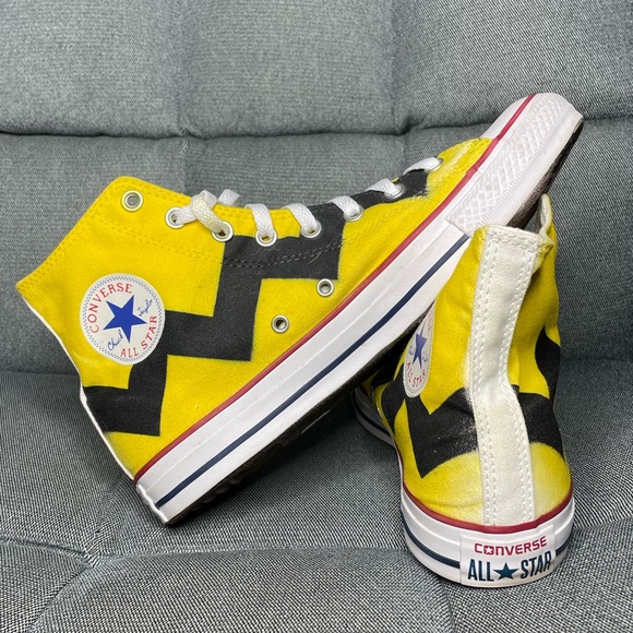Charlie Brown Chuck Taylor Converse 